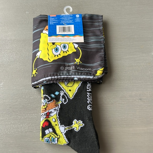 2/$30 BNWT Nickelodeon Spongebob Squarepants Crew Socks and Bandana Set - Picture 3 of 5